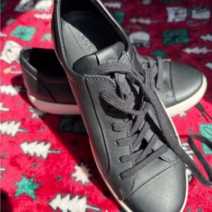 Men's Black Leather Sneakers